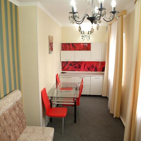 Sweet Home Hotel Atyraū Екстериор снимка