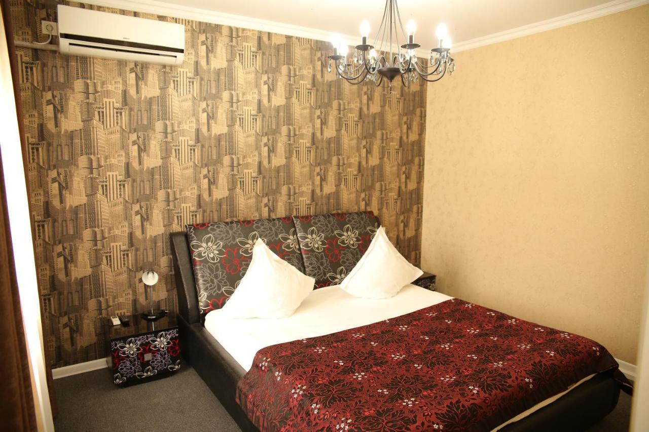 Sweet Home Hotel Atyraū Екстериор снимка